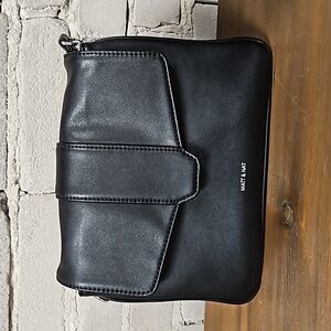 Matt & Nat Black Ito Crossbody Bag
